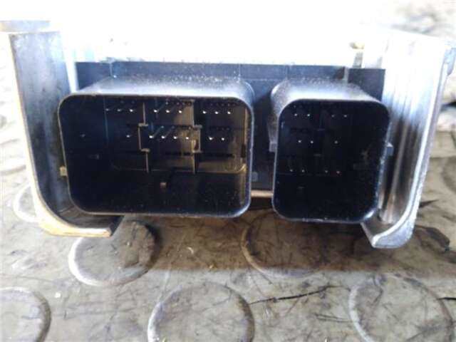 Foto 3ª: Centralita Airbag Ford Focus 1.8 AMBIENTE [1.8 LTR. - 66 KW TDDI TURBODIESEL CAT] [D-AG]