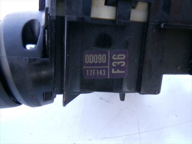 Foto 3ª: Mando Multifuncion Toyota Yaris 1.4 D 2006-2011 [1ND] (2006)