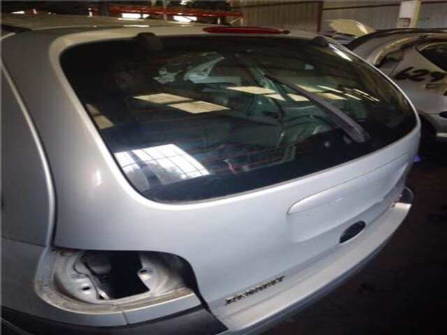 Portón Renault Scenic 1.6 16V (JA0B. JA04. JA11) I (JA...)(1999-_)