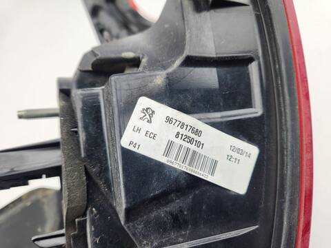 Foto 3ª: Piloto Trasero Izquierdo Peugeot 308 ACTIVE 92CV 68KW [9H06] (2014)