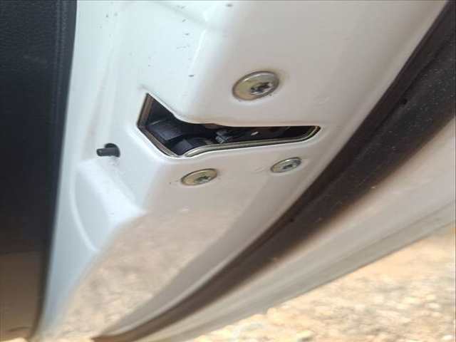 Cerradura Puerta Trasera Derecha Hyundai ix35 D4FD