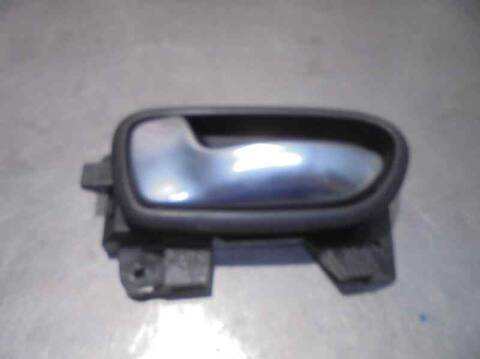 Maneta Interior Delantera Izquierda Kia Carens BASIC 116CV 85KW