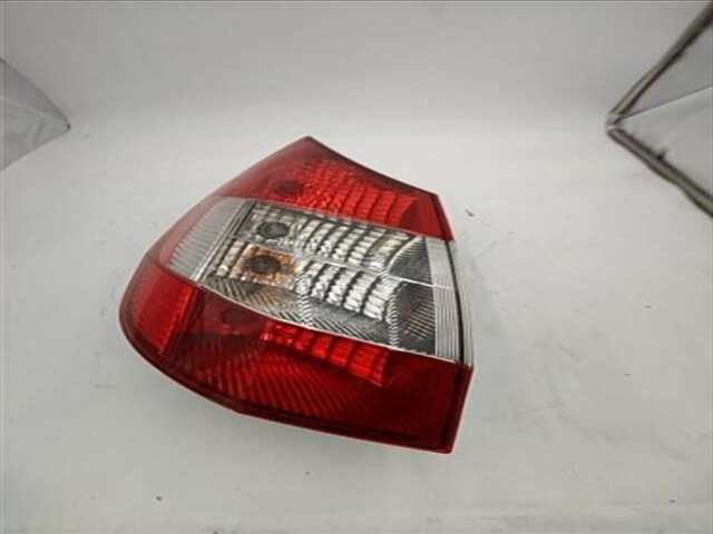 Piloto Trasero Izquierdo Renault Scenic 1.5 GRAND CONFORT DYNAMIQUE [1.5 LTR. - 74 KW DCI DIESEL] (JM)(2003-_)