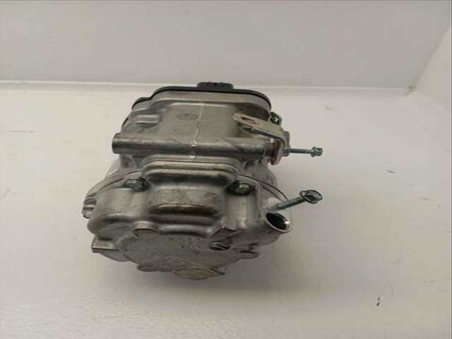 Foto 3ª: Compresor Aire Acondicionado Toyota CHR AX2T) HYBRID ADVANCE 72CV 72KW [2ZR] (2024)