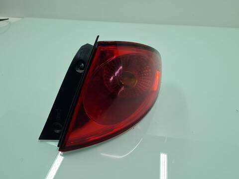 Piloto Trasero Derecho Seat Toledo 1.9 TDI 105CV 77KW