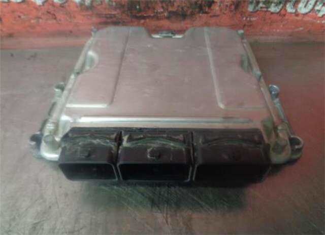 Foto 3ª: Centralita Motor ECU Renault Trafic 1.9 29 LN COMBI9 ACRISTALADO [1.9 LTR. - 74 KW DIESEL] [F9QU760]