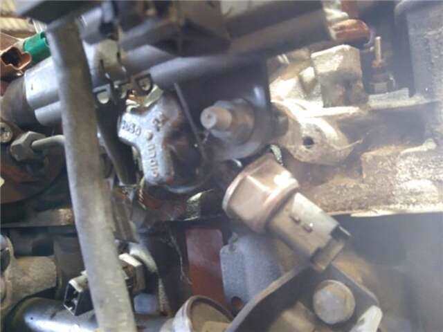 Foto 3ª: Rampa Inyectora Renault Kangoo 1.5 AUTHENTIQUE [1.5 LTR. - 60 KW DCI DIESEL] [K9K B7]