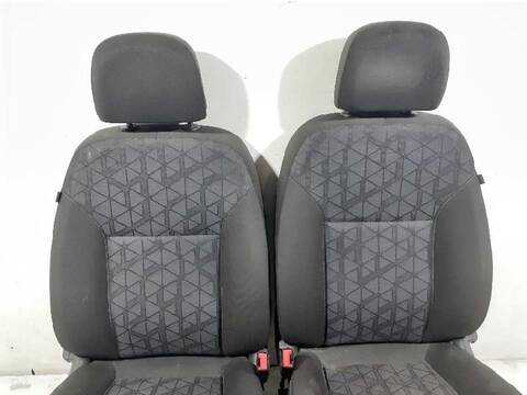 Foto 3ª: Asientos Traseros Opel Zafira INNOVATION START/STOP 136CV 100KW [D16DTH LVL] (2019)