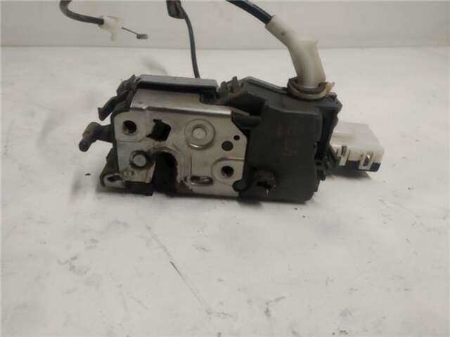 Foto 3ª: Cerradura Puerta Trasera Derecha Peugeot 308 1.6 16V HDI (90 CV) [9HX]