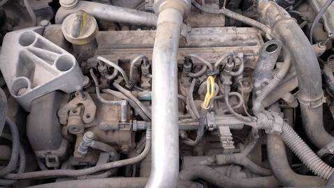 Foto 2ª: Motor Completo Renault Megane CONFORT AUTHENTIQUE BERLINA 101CV 74KW II BERLINA 3P [K9KF7] (2004)