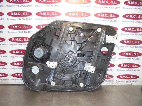 Foto 4ª: Elevalunas Eléctrico Delantero Izquierdo Kia Carens BASIC 116CV 85KW [D4FD] (2015)