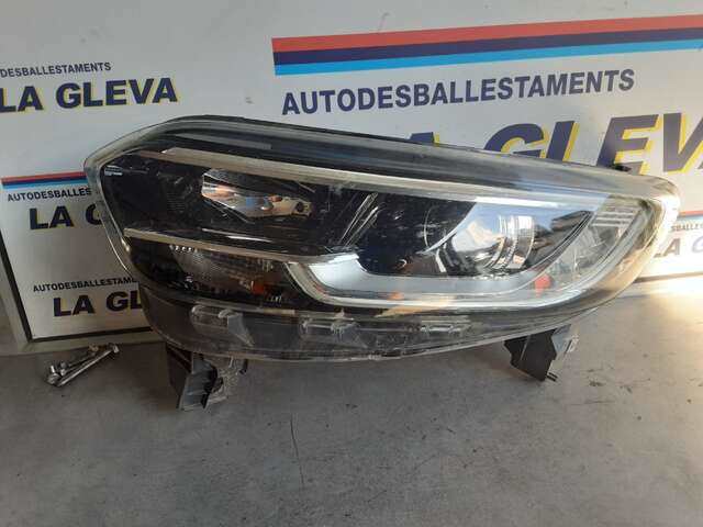 Faro Izquierdo Renault Kadjar 1.2 TCE 130CV