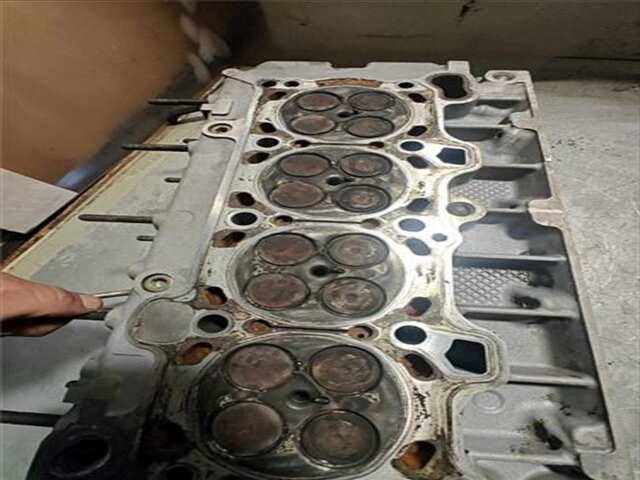 Foto 3ª: Culata Iveco 35 35S12