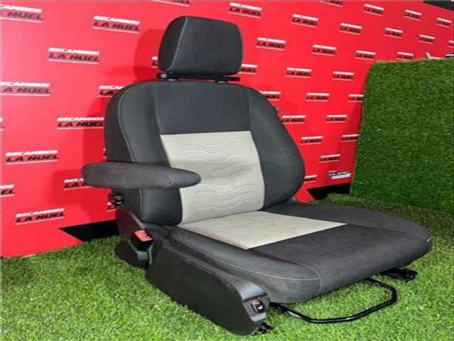 Foto 3ª: Asiento Delantero Izquierdo Ford Transit 2.0 320 L1 TRANSIT TREND [2 0 LTR. - 96 KW TDCI CAT] 131CV