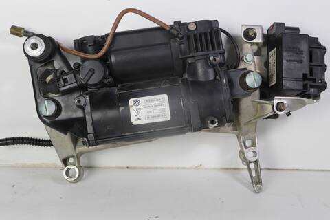 Bomba de Suspension Porsche Cayenne M4851 AUT.