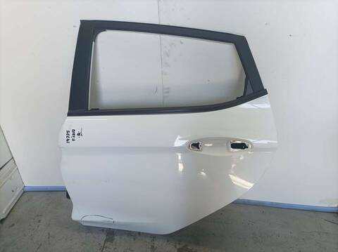 Foto 3ª: Puerta Trasera Izquierda Ford Fiesta TREND 86CV 63KW [XUJG] (2017)