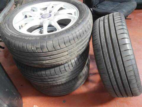 Juego LLantas Mercedes Clase C 160 204CV