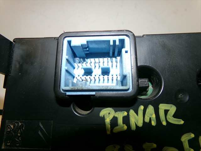 Foto 3ª: Mando Calefacción A. A. Peugeot 207 1.6 HDI 2006-2014 [9HX] (2006)