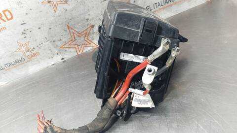 Foto 4ª: Caja Reles Fusibles Seat Leon STYLE 130CV 96KW [DACA] (2018)