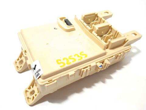 Foto 3ª: Caja Reles Fusibles Kia Picanto GT LINE 84CV 62KW [G4LF] (2023)