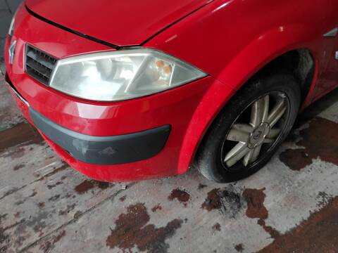 Foto 2ª: Paragolpes Delantero Renault Megane F9Q800 BERLINA II BERLINA 3P (2005)