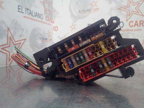 Caja Reles Fusibles Audi A5 2.0 TDI 105KW) 143CV