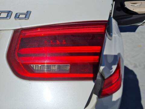 Foto 2ª: Piloto Portón Derecho Bmw Serie 3 315 320D LUXURY LINE 190CV 140KW [B47D20A] (2016)