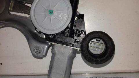 Foto 3ª: Elevalunas Eléctrico Delantero Derecho Toyota Rav4 ACTIVE 124CV 91KW [1ADFTV] (2014)