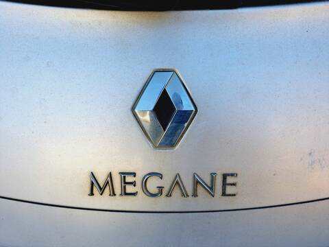 Foto 3ª: Portón Renault Megane CONFORT AUTHENTIQUE BERLINA 86CV 63KW II BERLINA 5P [K9K G7] (2005)
