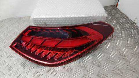 Piloto Trasero Derecho Mercedes Clase C 160 C 300 DE 206.208) 197CV 145KW