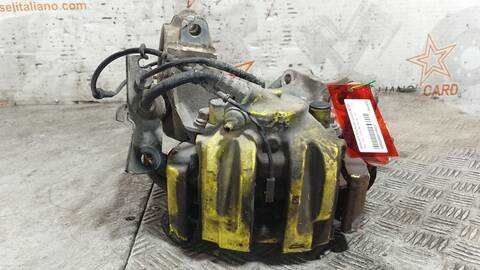 Foto 4ª: Mangueta Delantera Izquierda Bmw Serie 1 114 120D BERLINA 163CV 120KW [M47N204D4] (2005)