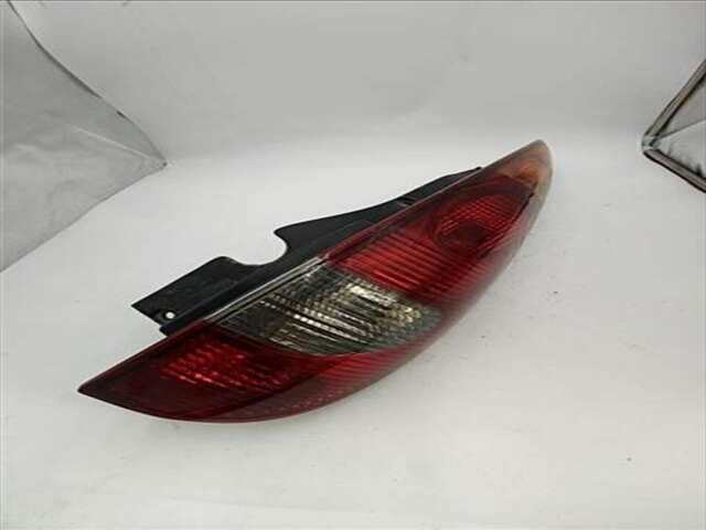 Piloto Trasero Derecho Nissan Almera 2.2 LINE UP [2.2 LTR. - 82 KW DCI DIESEL CAT]