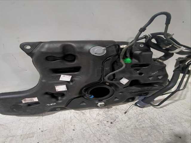 Foto 3ª: Deposito de Combustible Toyota Auris 1.33 DUAL-VVTI NRE150_) 101CV [1NR-FE] (2006)