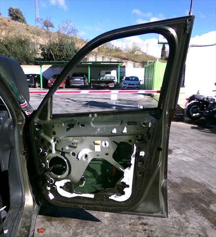 Foto 2ª: Puerta Delantera Derecha Citroen C4 1.6 HDI 2014-2017 [9H05] (2014)