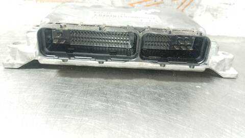 Foto 3ª: Centralita Motor ECU Peugeot Boxer 330 M TD 101CV 74KW CAJA CERRADA [4HY] (2003)