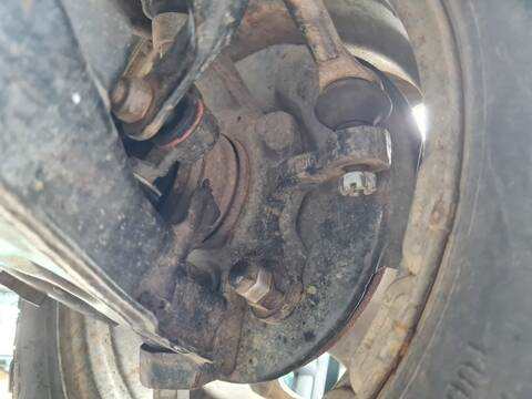 Mangueta Delantera Izquierda Nissan Terrano 2.7 TDI 4WD 125CV 92KW