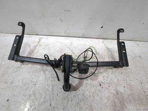 Foto 2ª: Enganche Remolque Toyota Corolla 2.2 D-4D AUR10_) 177CV [2AD-FHV] (2004)