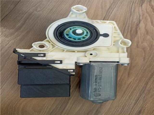 Elevalunas Eléctrico Trasero Izquierdo Volkswagen Passat 2.0 TDI 16V