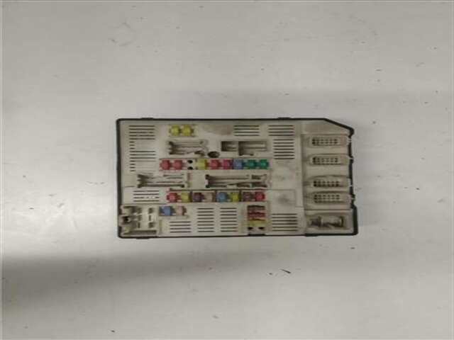 Caja Reles Fusibles Renault Megane 1.5 EXPRESSION [1.5 LTR. - 66 KW DCI DIESEL CAT (K9K-830)] III BERLINA 5P (2008-_)