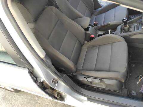 Asiento Delantero Derecho Volkswagen Golf BKC