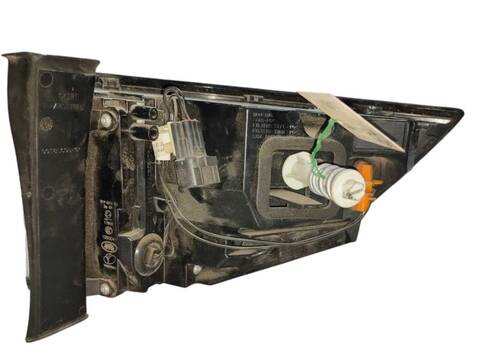 Foto 2ª: Piloto Trasero Izquierdo Land Rover Discovery 2.0 4X4 (2014)