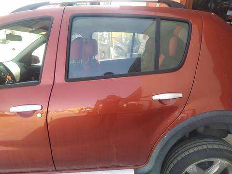 Puerta Trasera Izquierda Dacia Sandero K9KE8