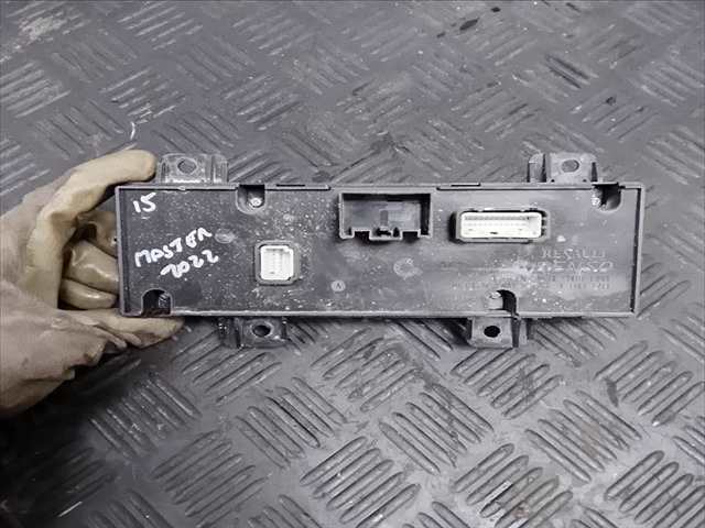 Foto 2ª: Mando Calefacción A. A. Renault Master 2.3 DCI 150CV (2022)