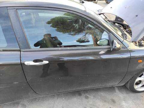 Puerta Delantera Derecha Alfa Romeo 147 192A5000