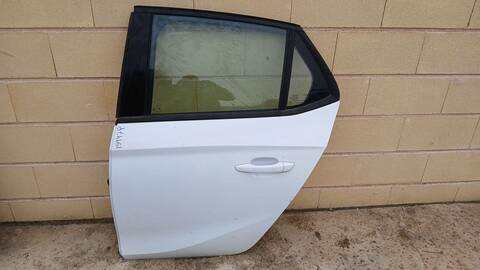 Puerta Trasera Derecha Opel Corsa GS 101CV 74KW