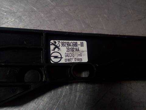 Foto 2ª: Elevalunas Eléctrico Delantero Izquierdo Peugeot 208 ALLURE 101CV 74KW [HN05/PSA] (2021)