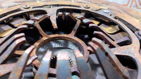 Foto 4ª: kit Embrague Citroen C4 SEDUCTION 114CV 84KW [9H05] (2014)