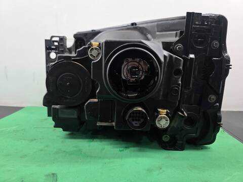 Foto 2ª: Faro Derecho Land Rover Discovery TDV6 S 211CV 155KW (2011)