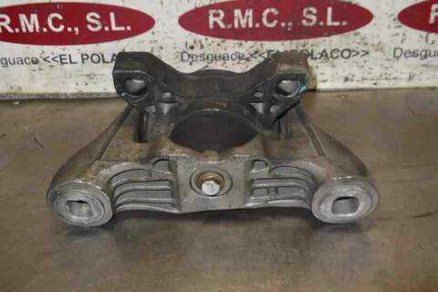 Foto 4ª: Soporte Motor Ford Focus AMBIENTE BERLINA 100CV 74KW [FFDA] (2004)