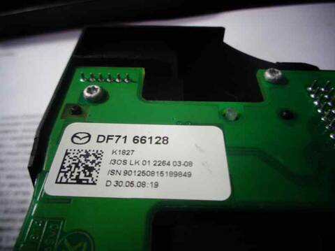 Foto 3ª: Mando Multifuncion Mazda 2 1.3 16V CAT 75CV 55KW [ZJ] (2009)